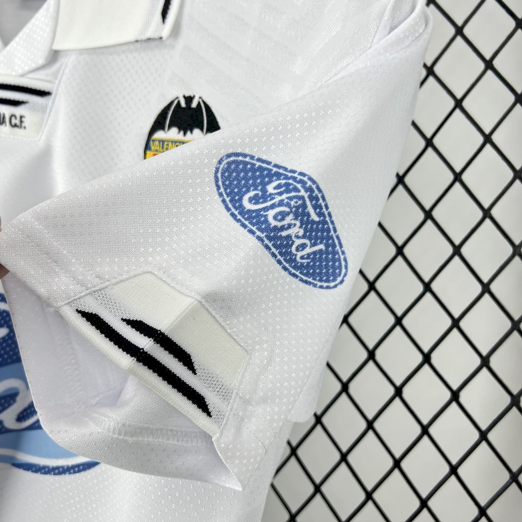 2025032017512289.jpg Retro Valencia CF 1999/00 Home Jersey - Image 4