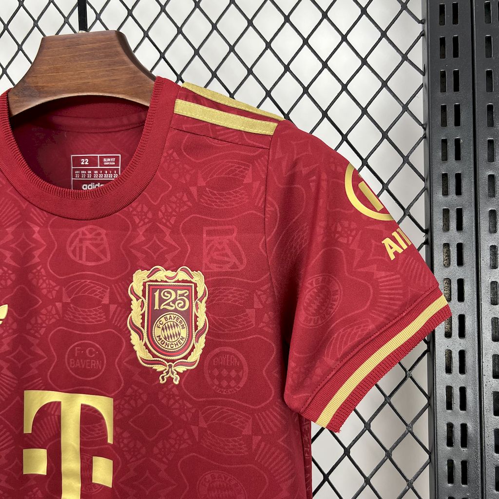 2025032216261712.jpg Kids Bayern Munich 2024/25 125 Anniversary Kit - Image 8