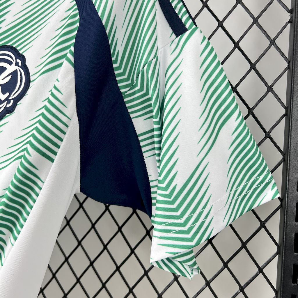 2025032216494047.jpg Mens New England Revolution 2025/26 Away Jersey - Image 4