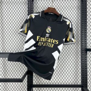 Mens Real Madrid 2025/26 Retro Special Edition Jersey