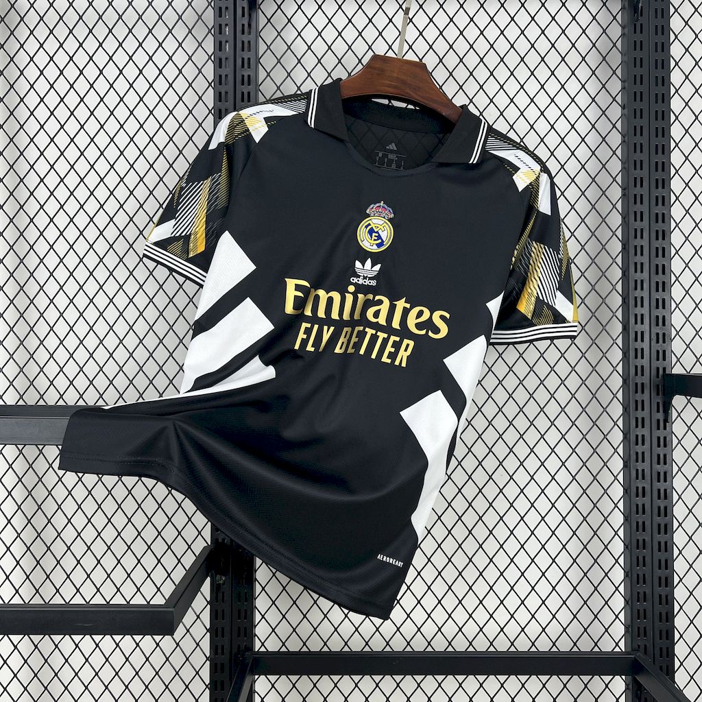 202503291902152.jpg Mens Real Madrid 2025/26 Retro Special Edition Jersey - Image 1