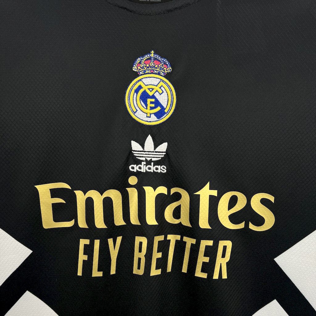 2025032919021787.jpg Mens Real Madrid 2025/26 Retro Special Edition Jersey - Image 8