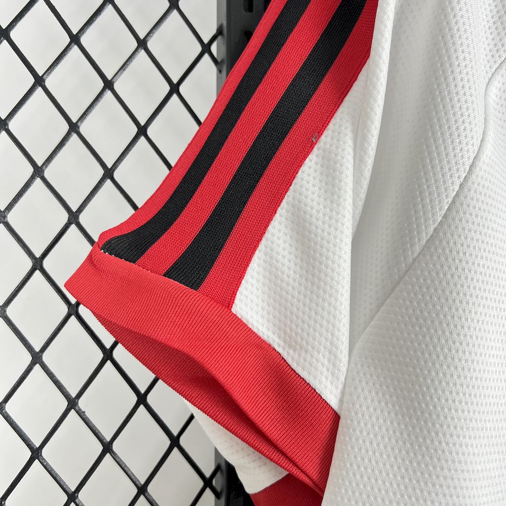 2025040115021462.jpg Retro Flamengo 1981 Away Jersey - Image 6