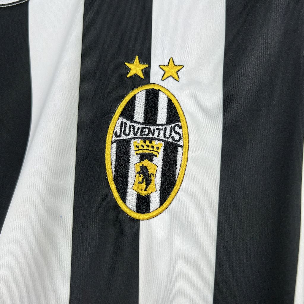 2025041113312522.jpg Retro Juventus 2002/03 Home Jersey - Image 4