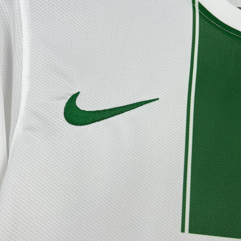 2025041113315011.jpg Retro Portugal 2010 Away Jersey - Image 8