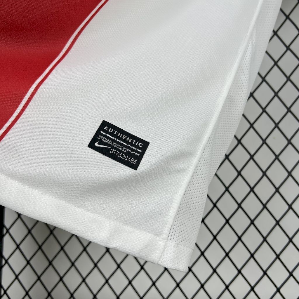 2025041113315417.jpg Retro Portugal 2010 Away Jersey - Image 5