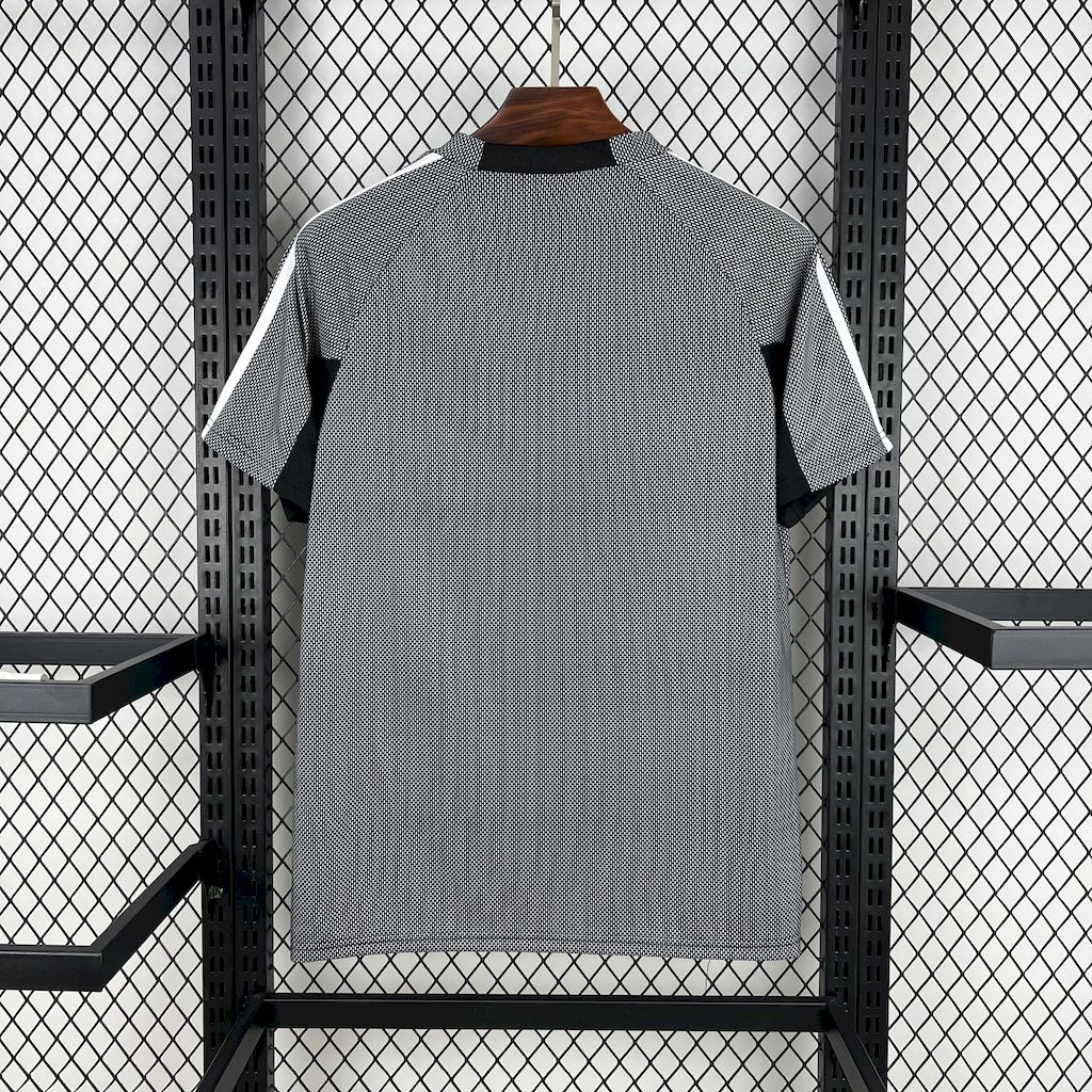 2025041113322496.jpg Retro Real Madrid 2002/03 Goalkeeper Jersey - Image 2