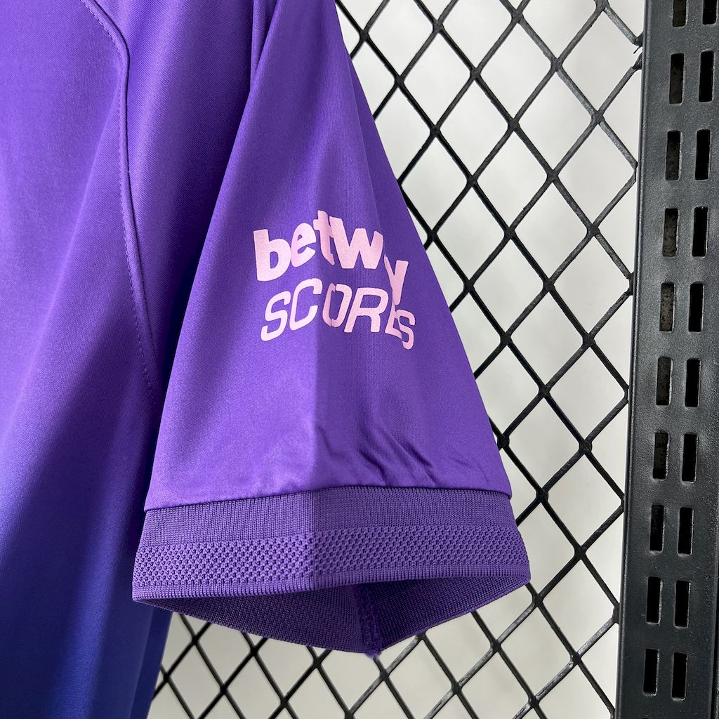 2025041314242670.jpg Mens Fiorentina 2025/26 Special Edition Jersey - Image 3