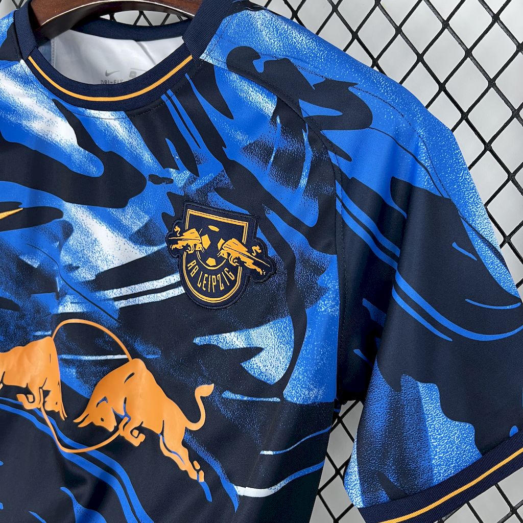 202504131440485.jpg Retro RB Leipzig 2020/21 Third Jersey - Image 5