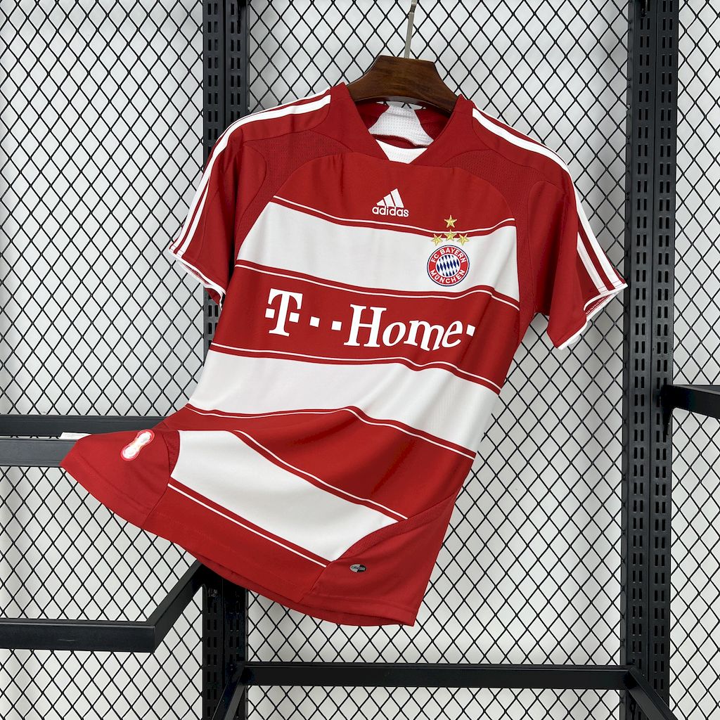 2025041708470440.jpg Retro Bayern Munich 2007/08 Home Jersey - Image 1