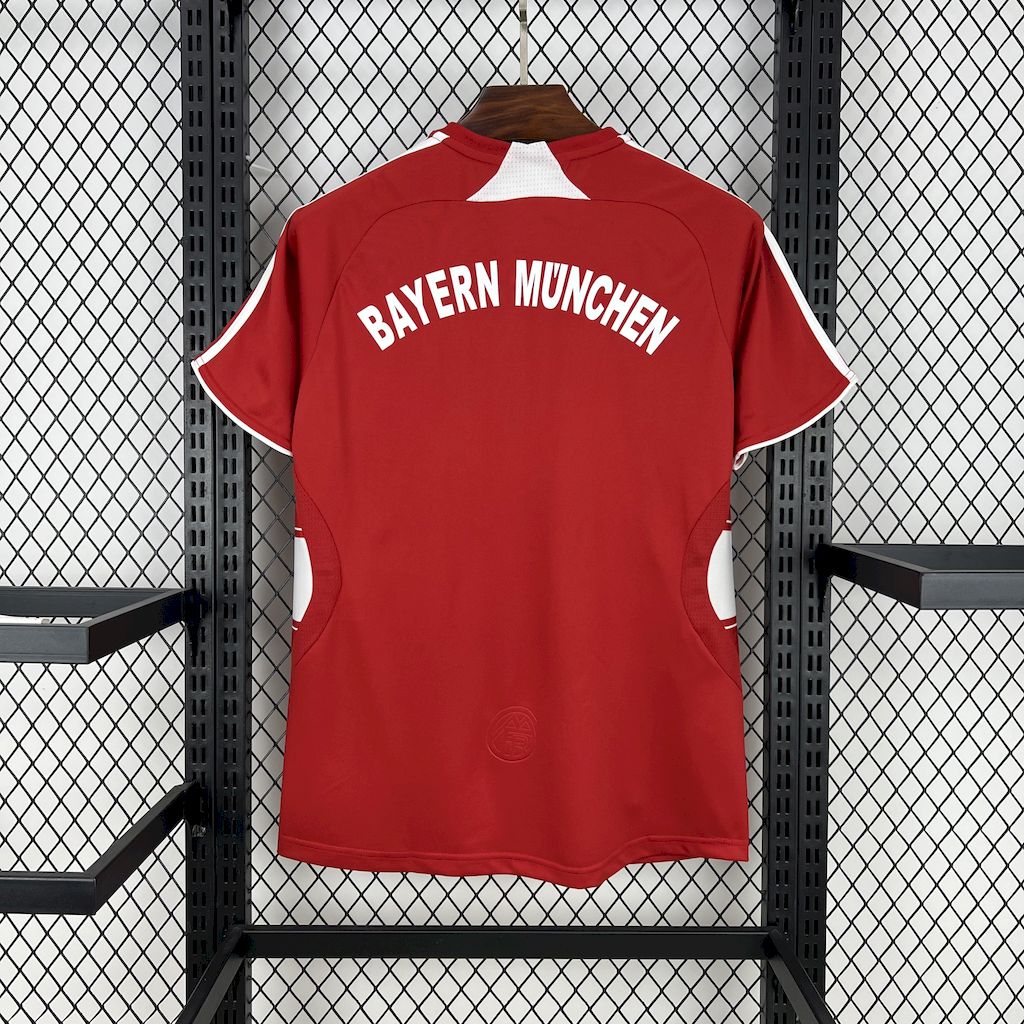 2025041708471586.jpg Retro Bayern Munich 2007/08 Home Jersey - Image 2