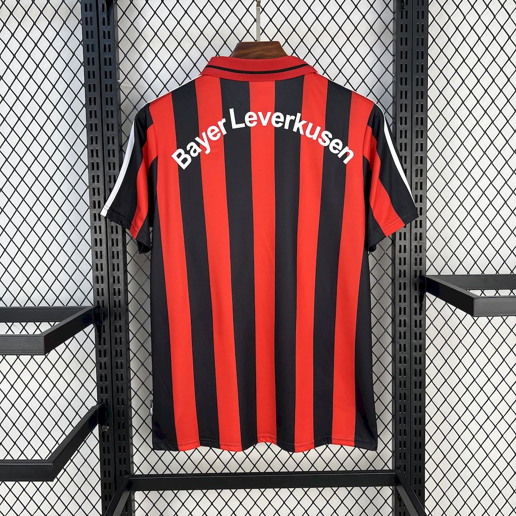 2025041913005489.jpg Retro Bayer 04 Leverkusen 2000/01 Home Jersey - Image 2