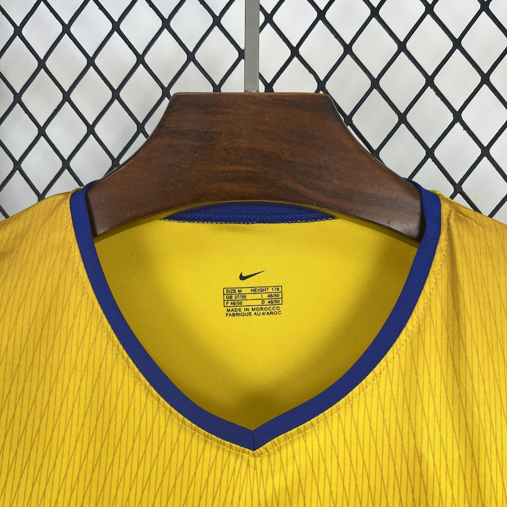 2025042112582439.jpg Retro Inter Milan 2002/03 Third Jersey - Image 7