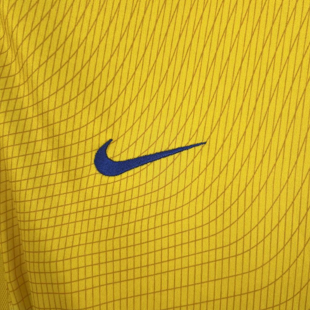 2025042112582695.jpg Retro Inter Milan 2002/03 Third Jersey - Image 6