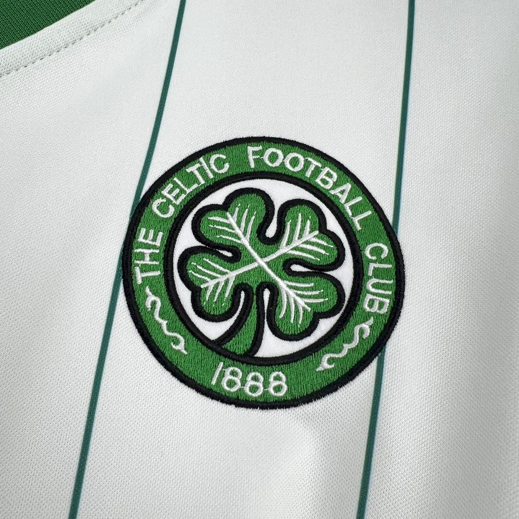 2025042213022432.jpg Retro Celtic 1984/86 Away Jersey - Image 4