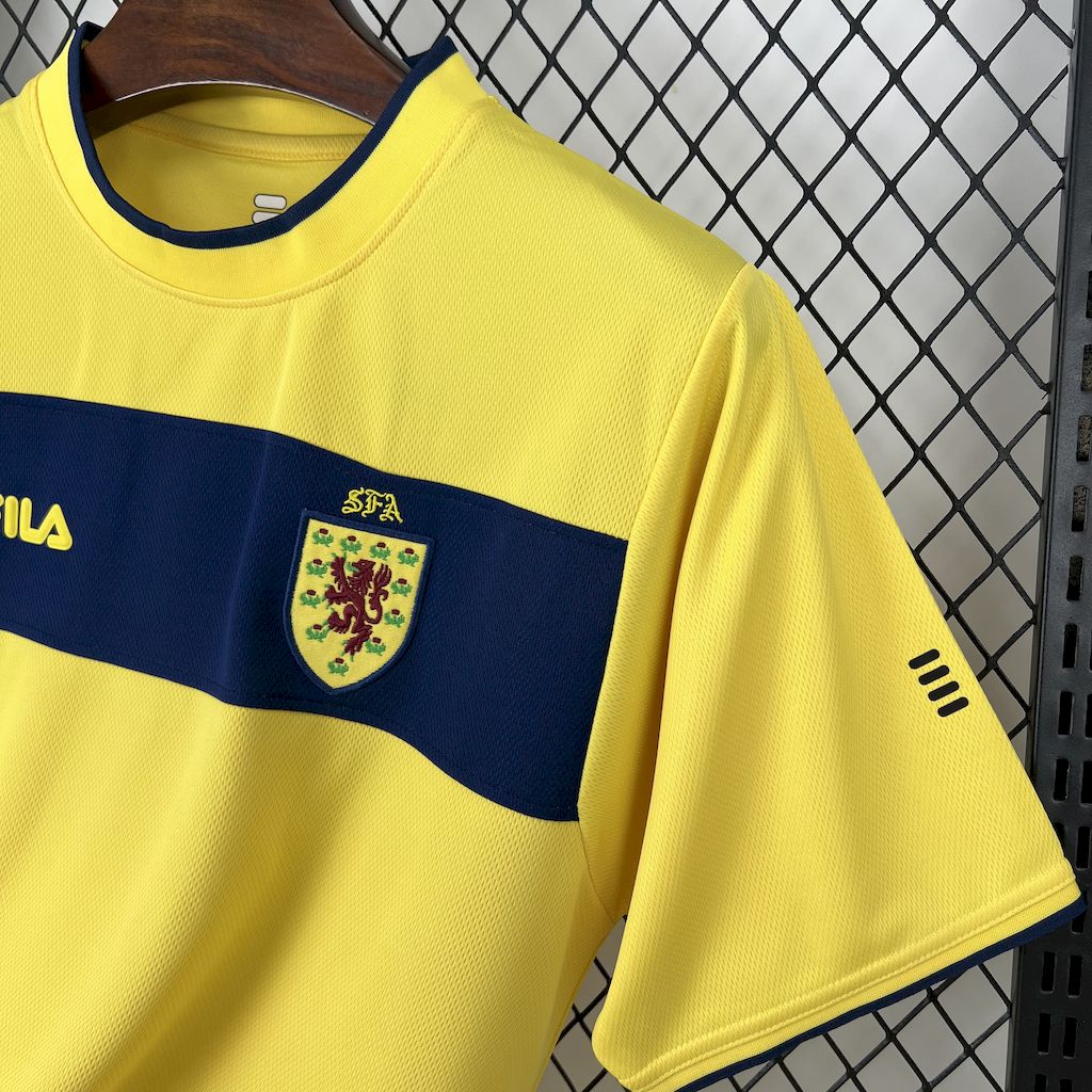 2025042213201258.jpg Retro Scotland 2002 Away Jersey - Image 6