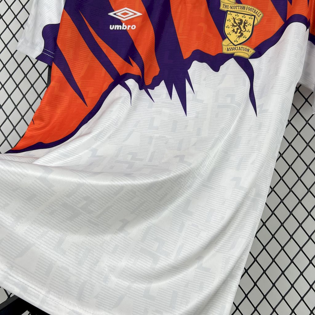 2025042213362828.jpg Retro Scotland 1991/93 Away Jersey - Image 3