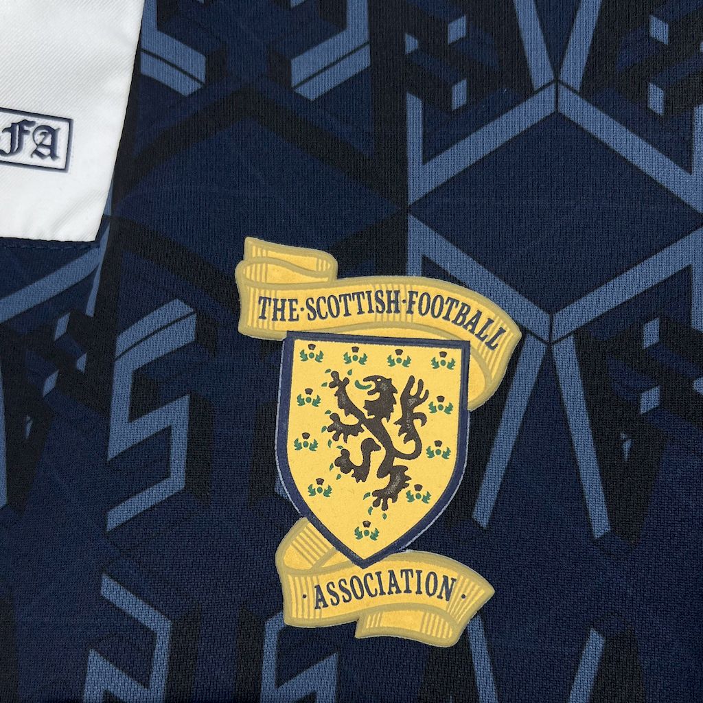 2025042213363670.jpg Retro Scotland 1992/93 Home Jersey - Image 3