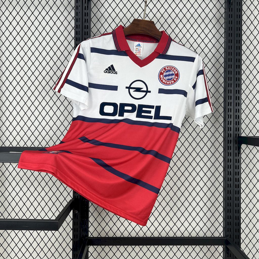 2025042410512727.jpg Retro Bayern Munich 1998/00 Home Jersey - Image 1