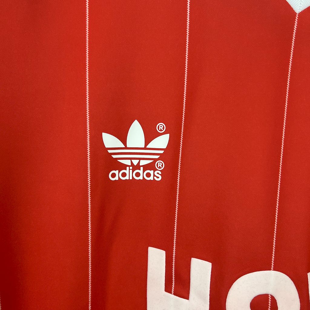2025042411160077.jpg Retro Hamburger SV 1983/84 Away Jersey - Image 6