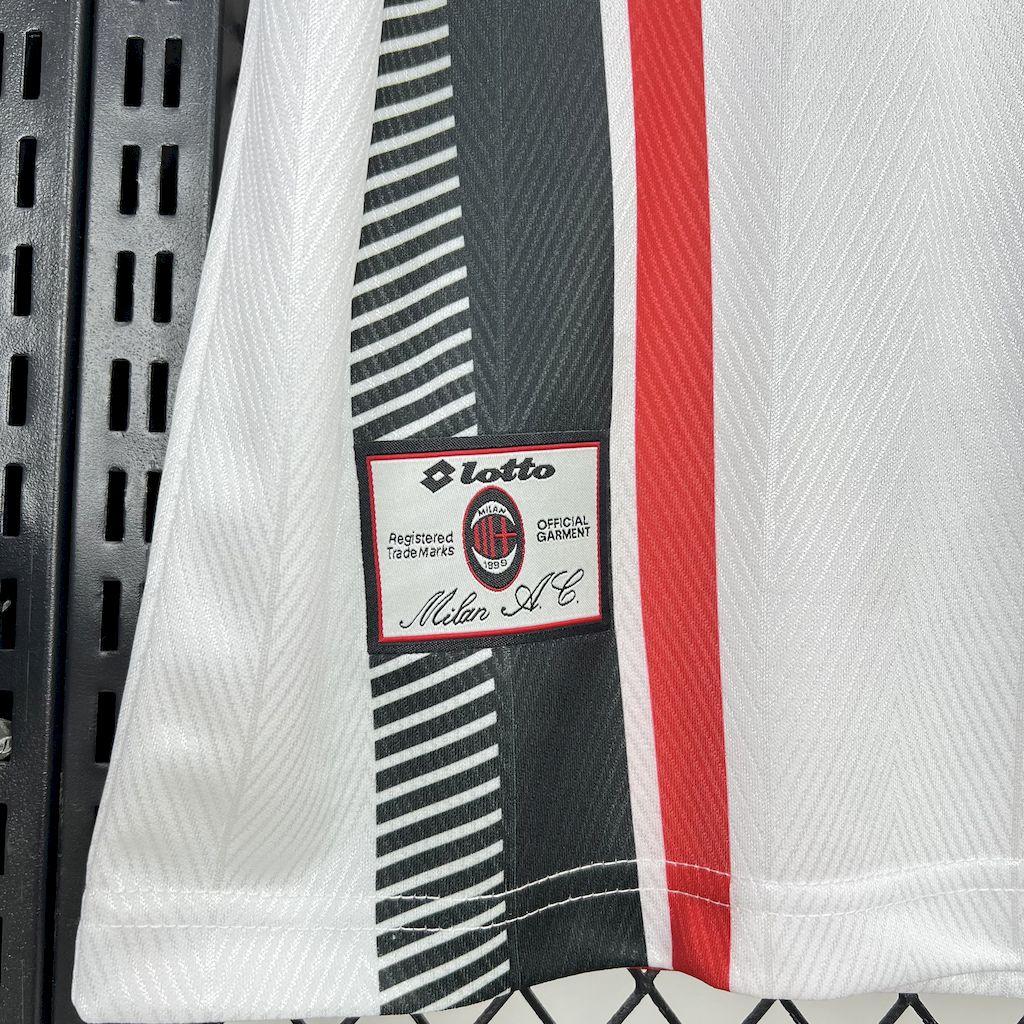 2025043015444457.jpg Retro AC Milan 1997/98 Away Jersey - Image 5