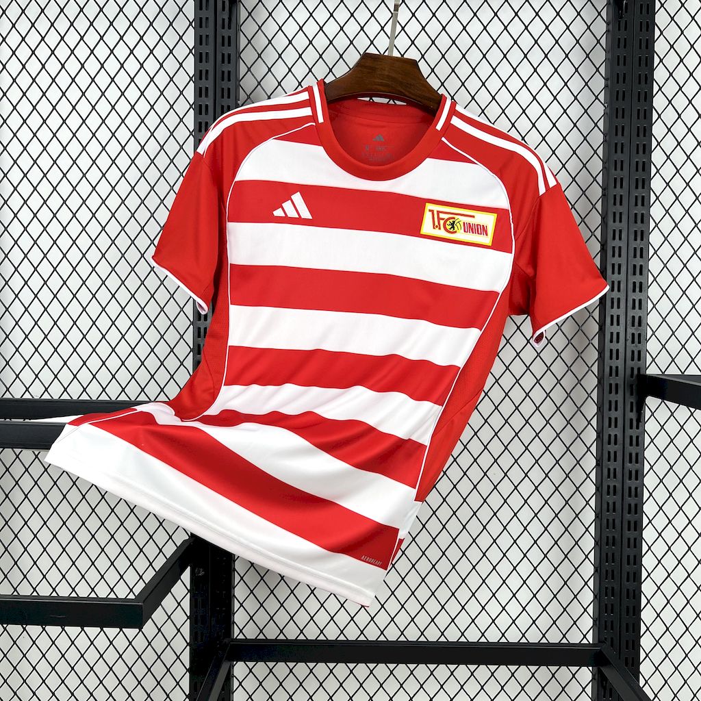 2025050619460225.jpg Womens 1. FC Union Berlin 2025/26 Home Jersey - Image 1