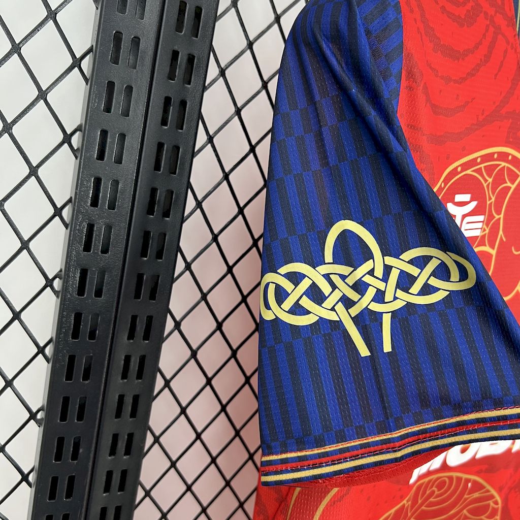 2025050915250159.jpg Mens Cagliari Calcio 2024/25 Year of the Snake Limited Edition Jersey - Image 6