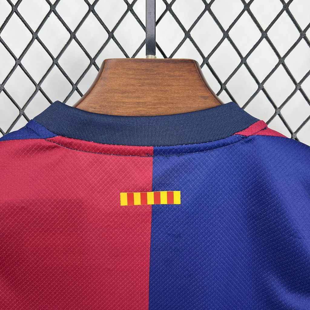 2025051015595169.jpg Kids Barcelona 2024/25 Home Travis Scott Edition Kit - Image 4