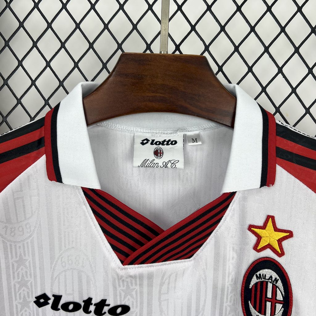 2025051718403310.jpg Retro AC Milan 1997/98 Away Jersey - Image 8