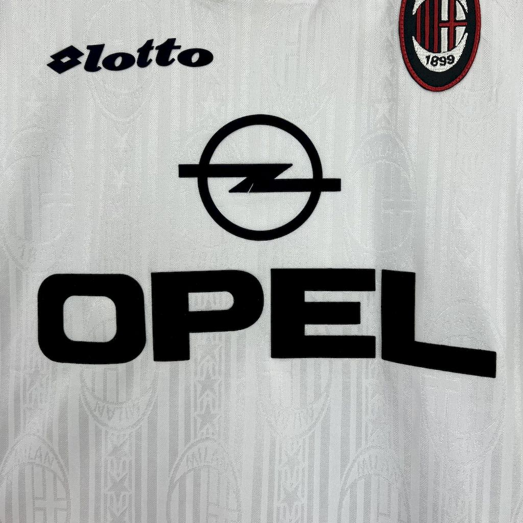2025051718404038.jpg Retro AC Milan 1997/98 Away Jersey - Image 5