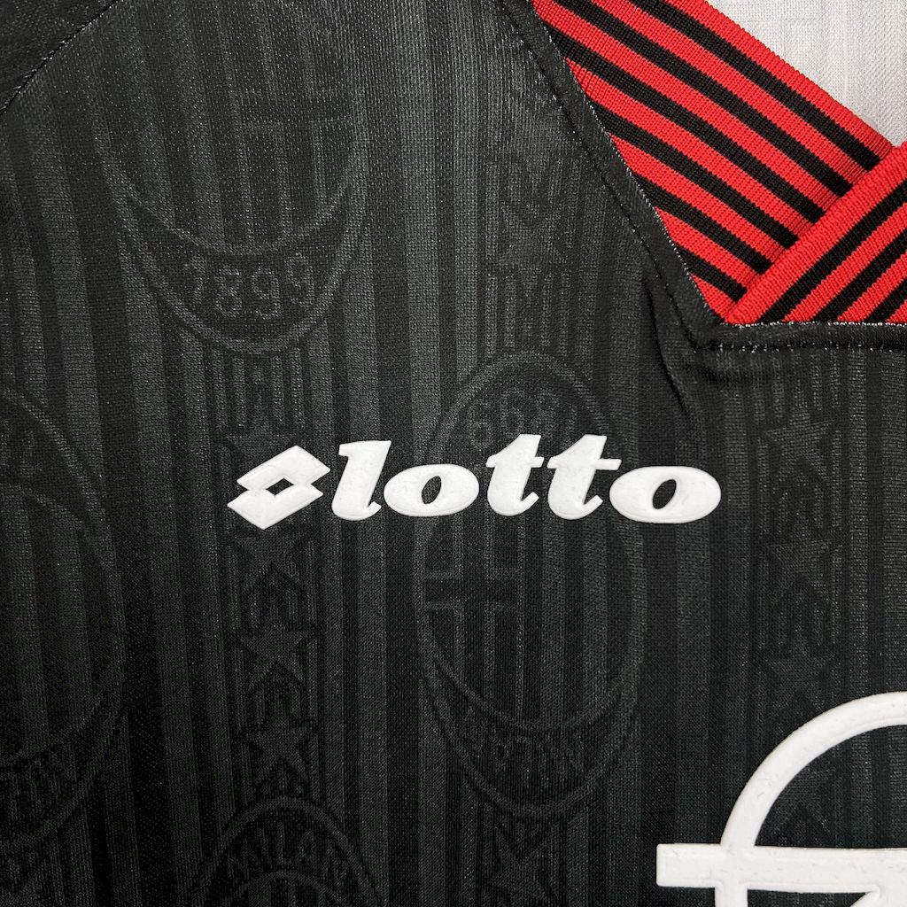 2025051718405135.jpg Retro AC Milan 1997/98 Special Edition Jersey - Image 7