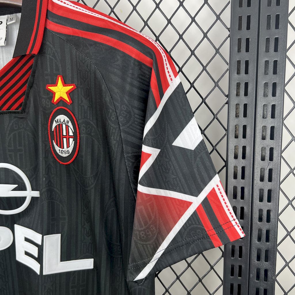 2025051718410082.jpg Retro AC Milan 1997/98 Special Edition Jersey - Image 3