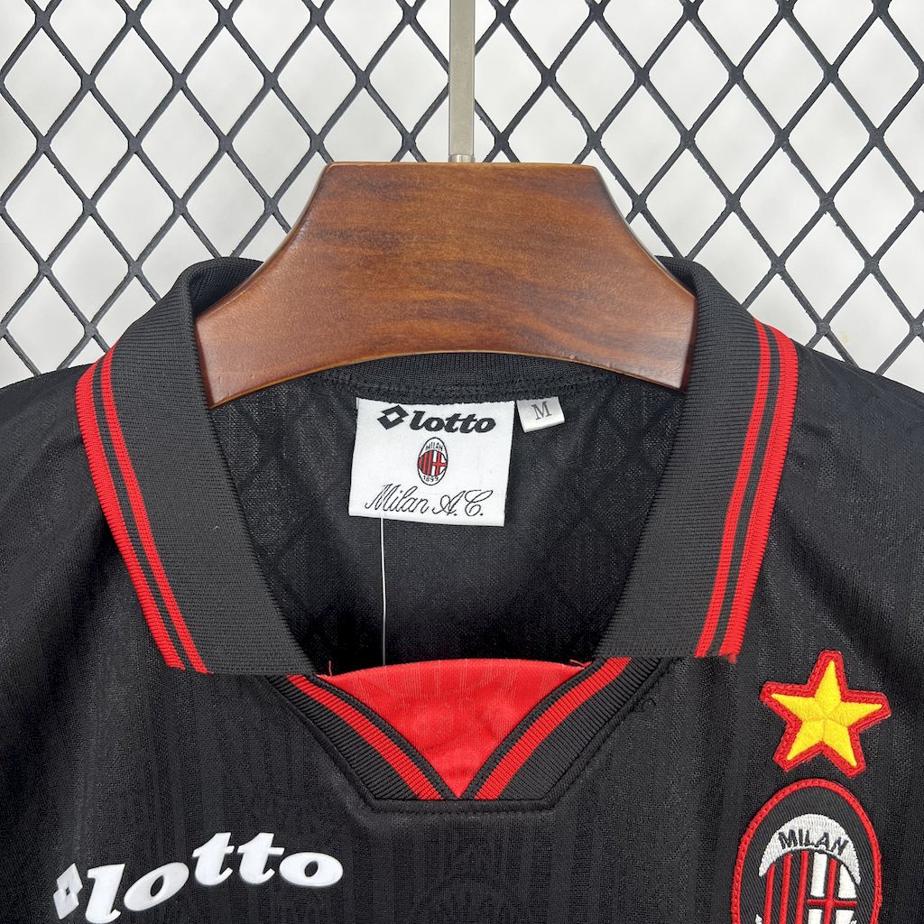 2025051718410619.jpg Retro AC Milan 1997/98 Third Jersey - Image 8