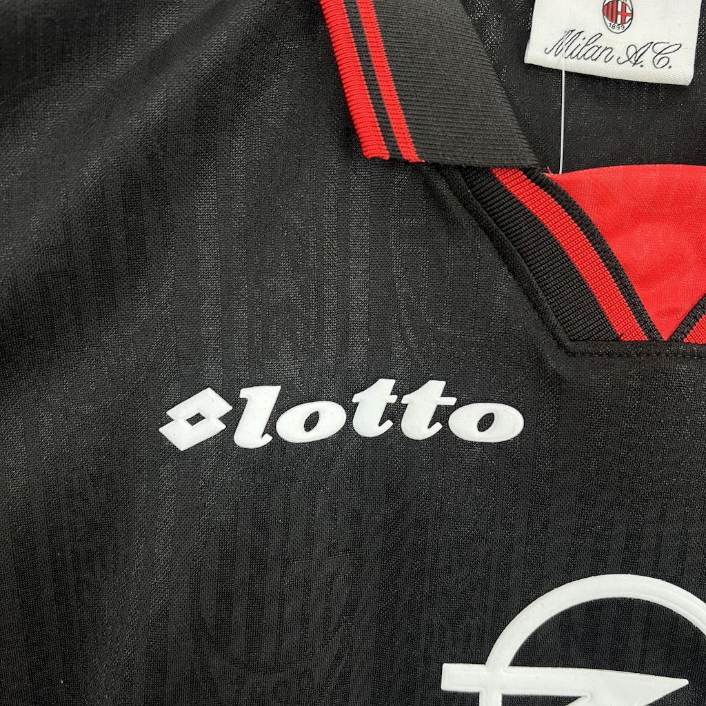2025051718410842.jpg Retro AC Milan 1997/98 Third Jersey - Image 7