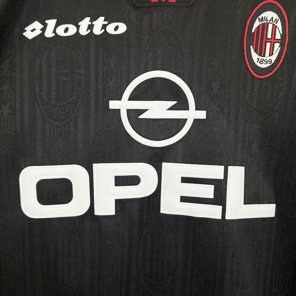 2025051718411234.jpg Retro AC Milan 1997/98 Third Jersey - Image 5