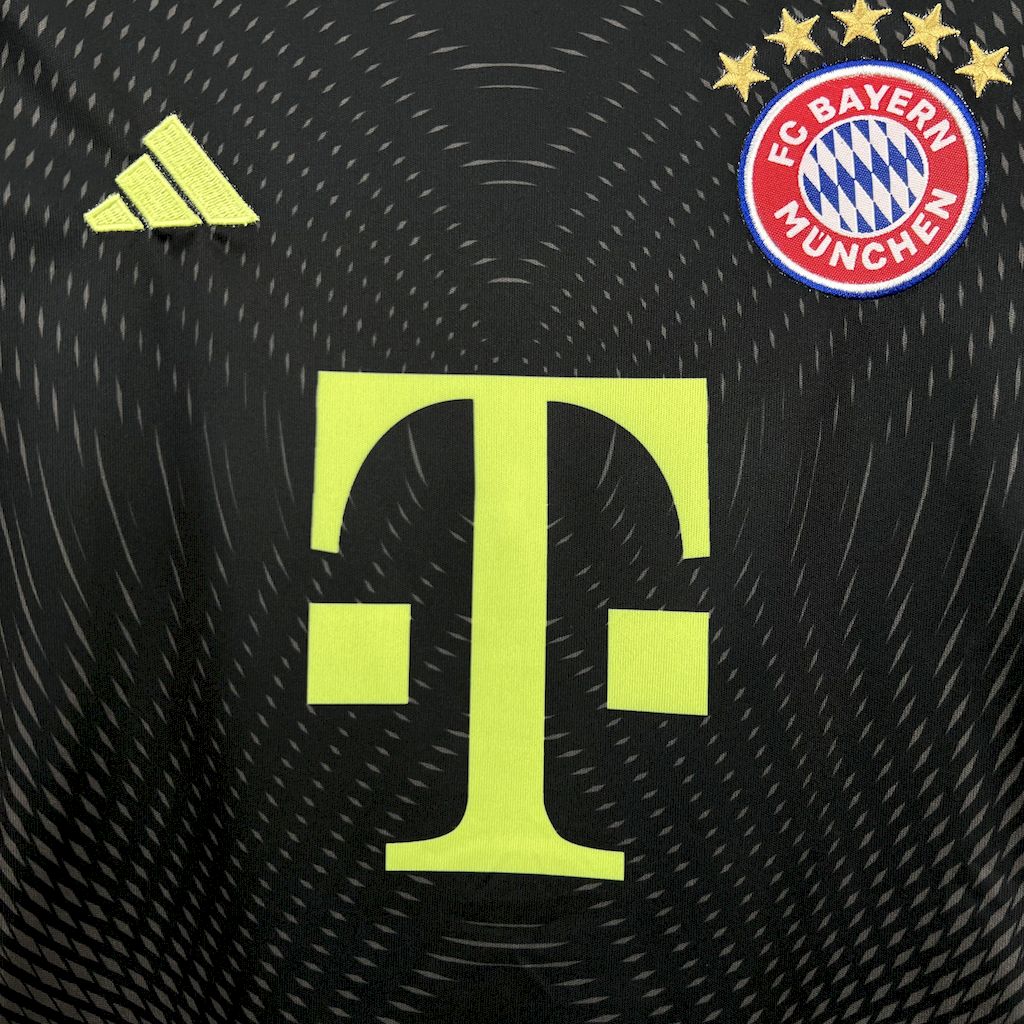 2025051718414679.jpg Kids Bayern Munich 2025/26 Goalkeeper Kit - Image 8
