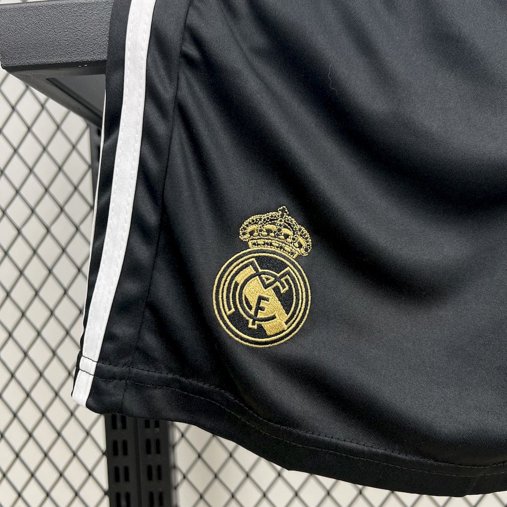 2025051719511252.jpg Kids Real Madrid 2022/23 Dragon Kit - Image 4