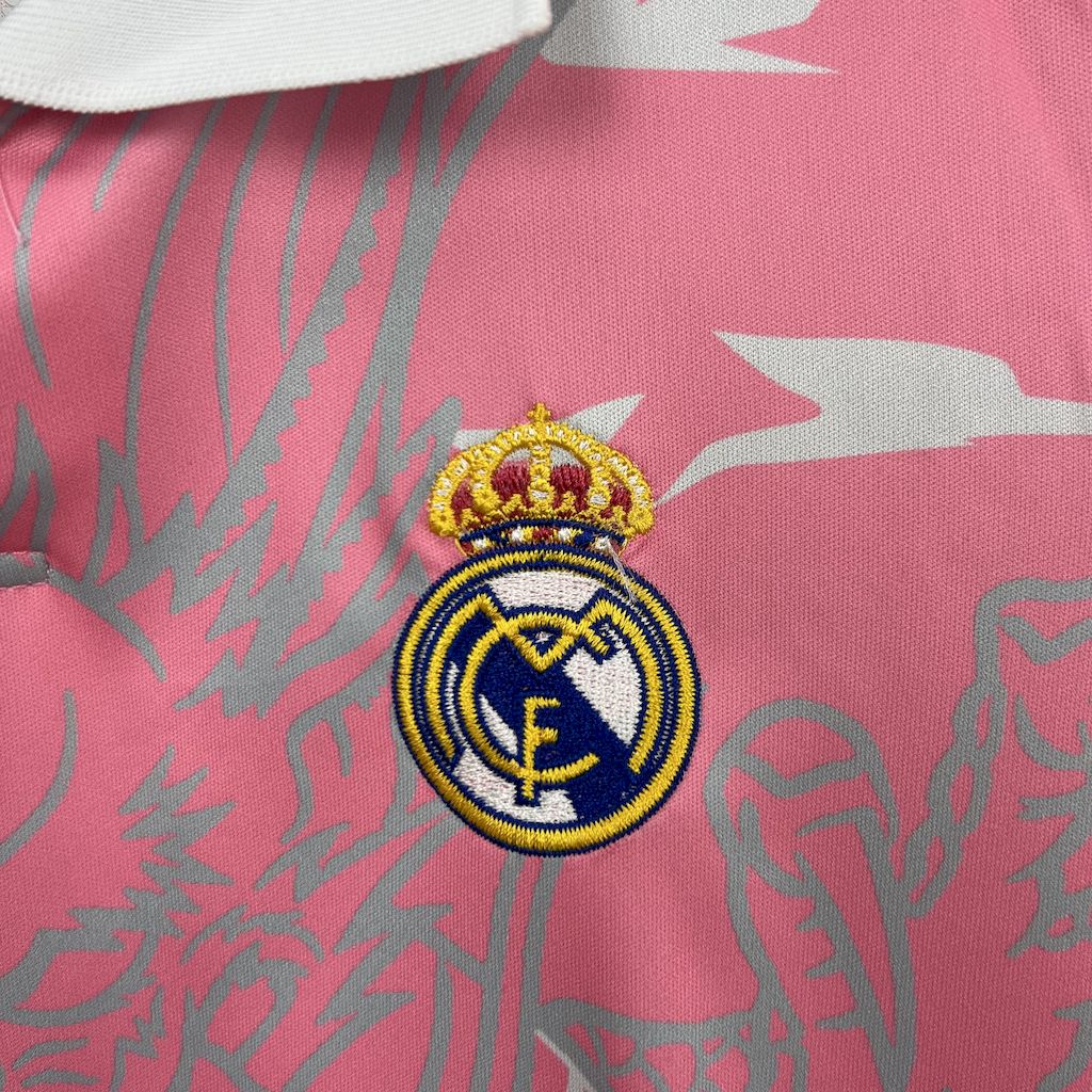 2025051719512150.jpg Kids Real Madrid 2023/24 Pink Dragon Special Edition Kit - Image 8