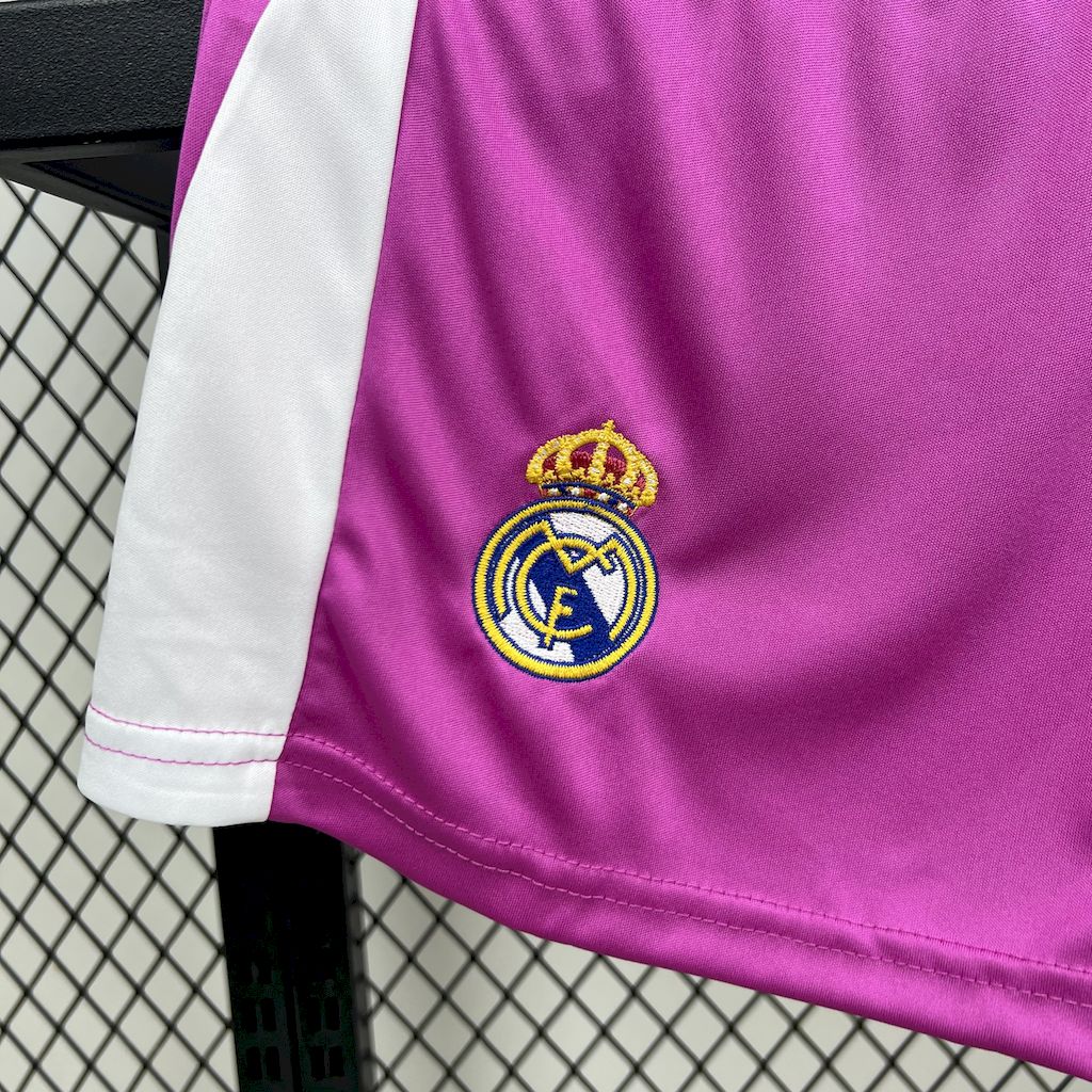 2025051719514036.jpg Kids Real Madrid 2025/26 Goalkeeper Kit - Image 4
