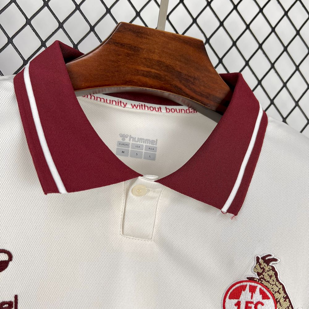 2025052016203262.jpg Mens 1. FC Köln 2025/26 Originale Retro Jersey - Image 8