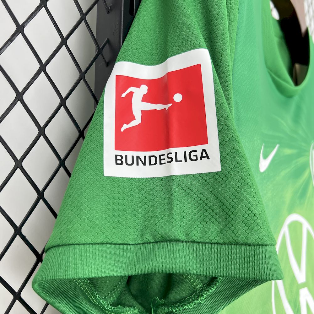 202505201636378.jpg Womens Wolfsburg 2025/26 Home Jersey - Image 4