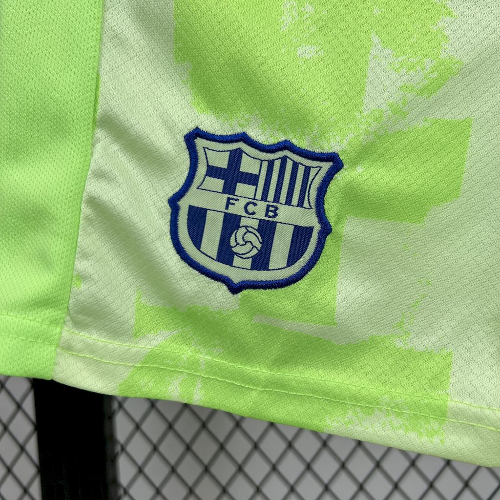 2025052415590841.jpg Kids Barcelona 2024/25 Third Travis Scott Edition Kit - Image 6