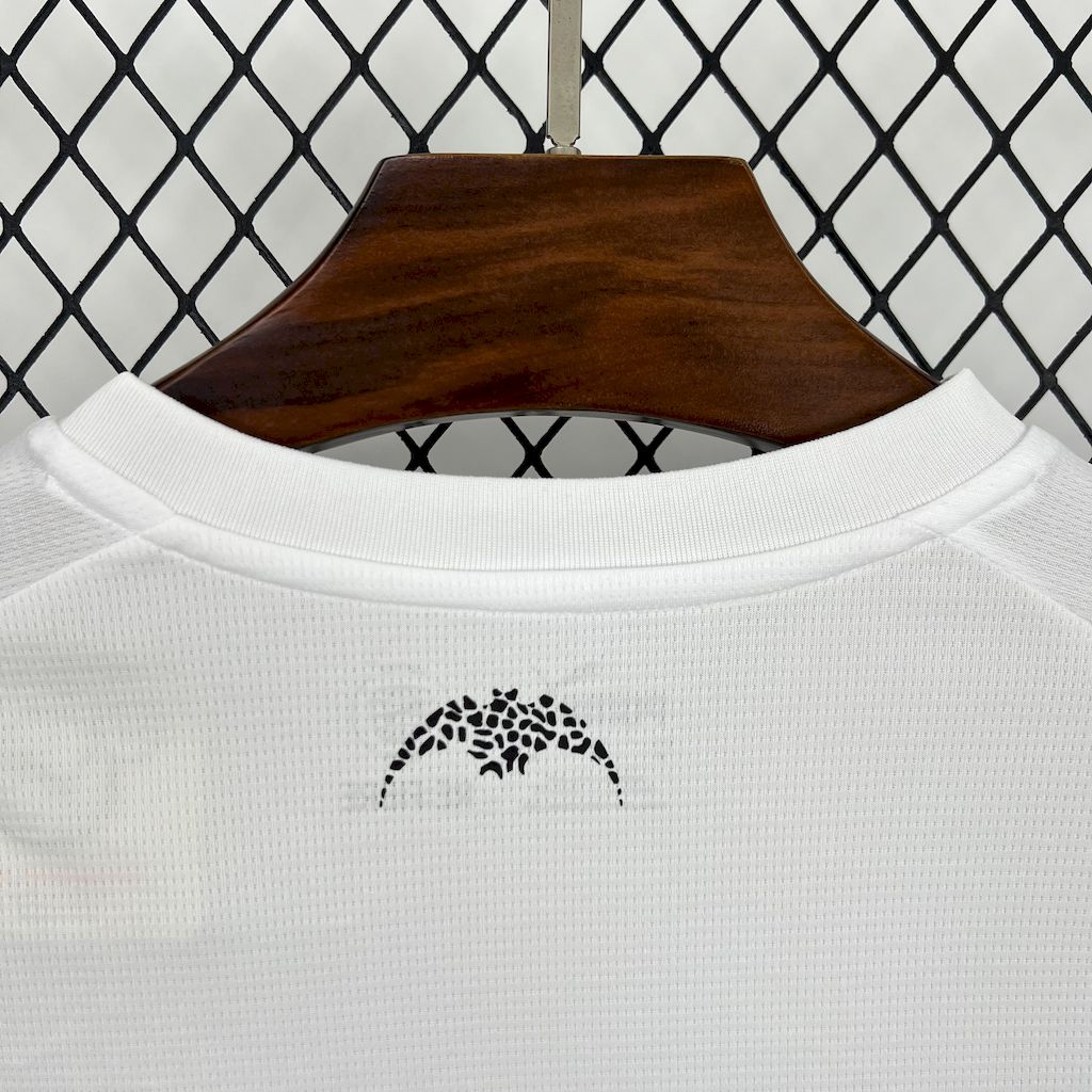2025052416285873.jpg Mens Valencia CF 2025/26 Home Jersey - Image 3