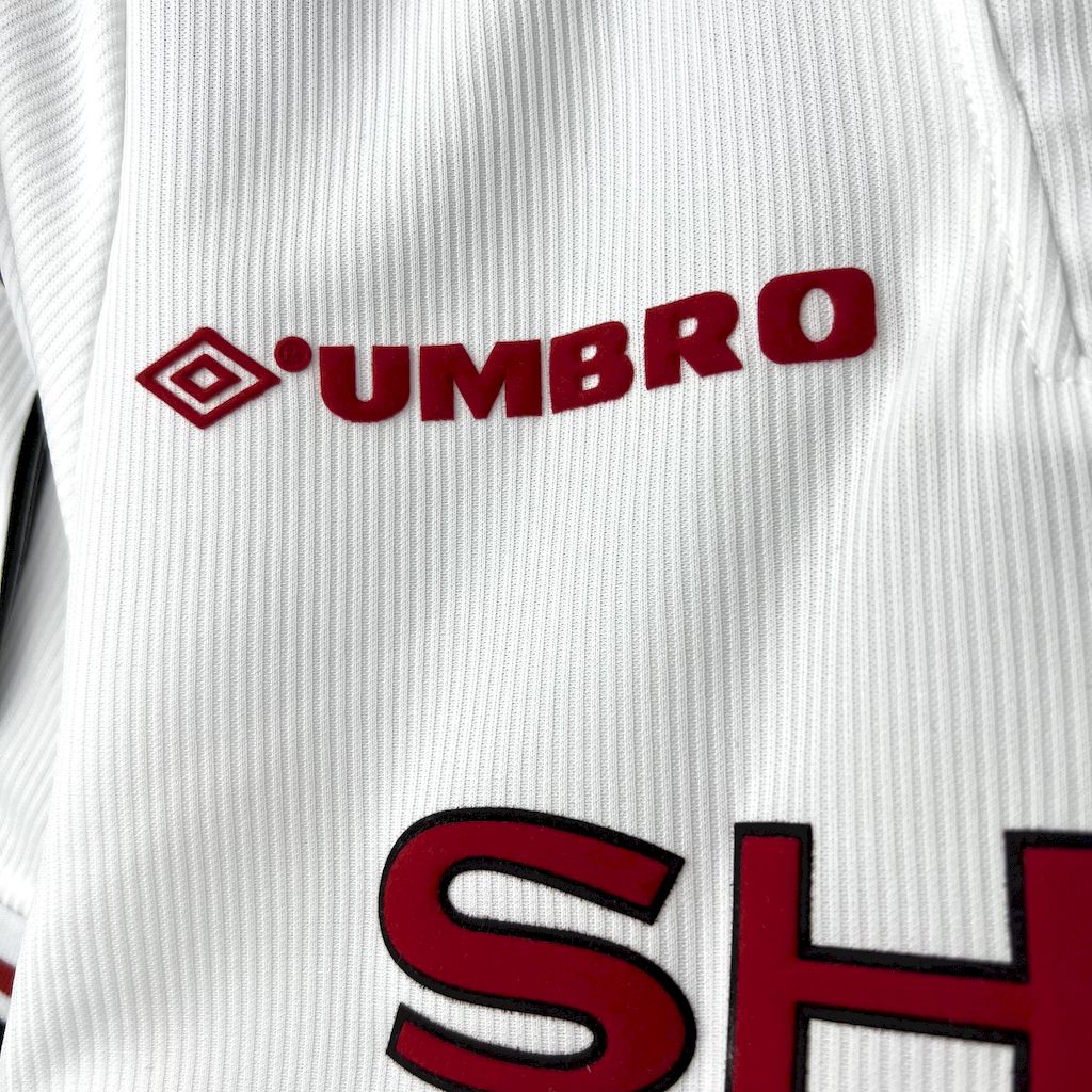 202505300911347.jpg Retro Manchester United 1998/99 White Jersey - Image 8