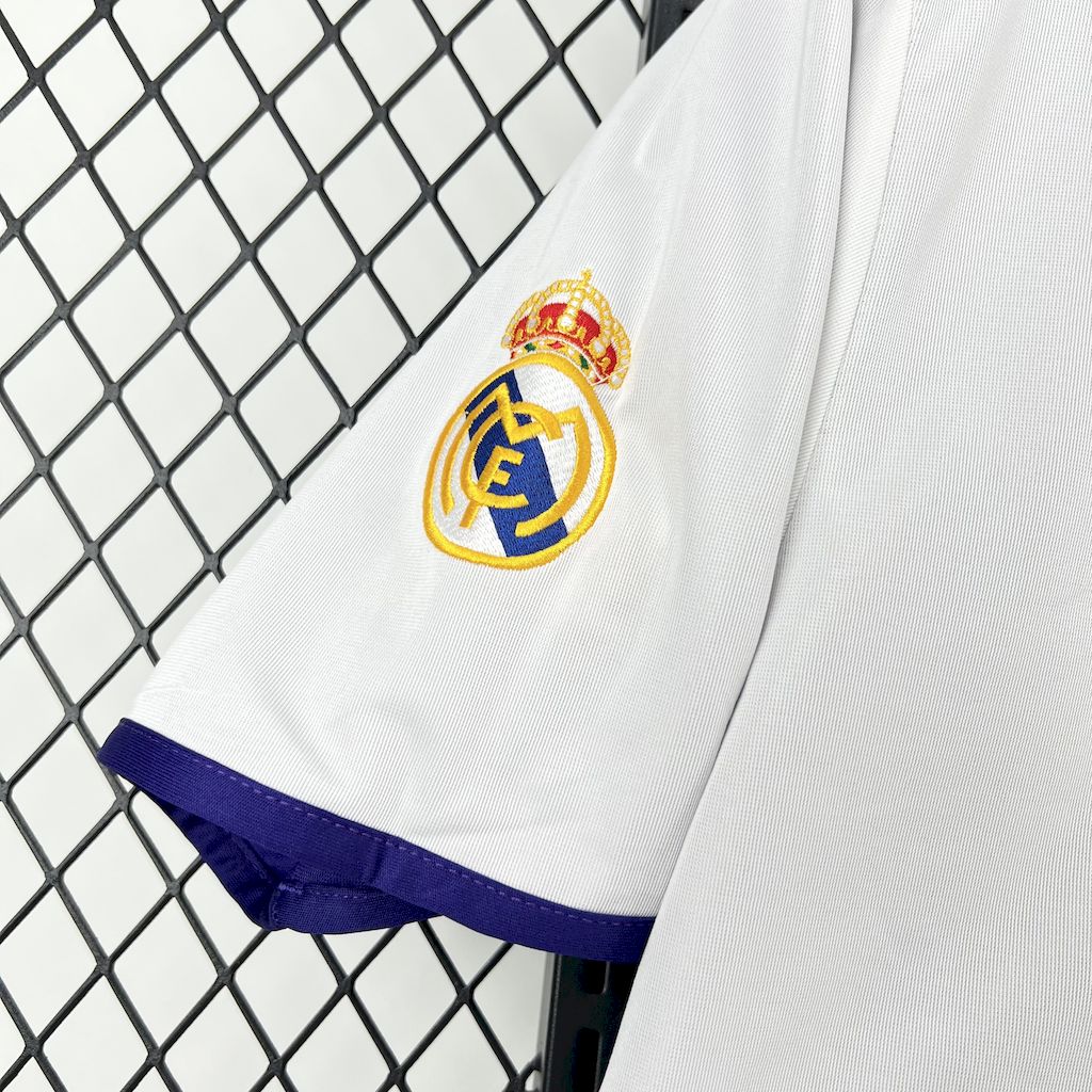 2025053009220436.jpg Retro Real Madrid 2002/03 Reversible Double-sided Third Jersey - Image 6