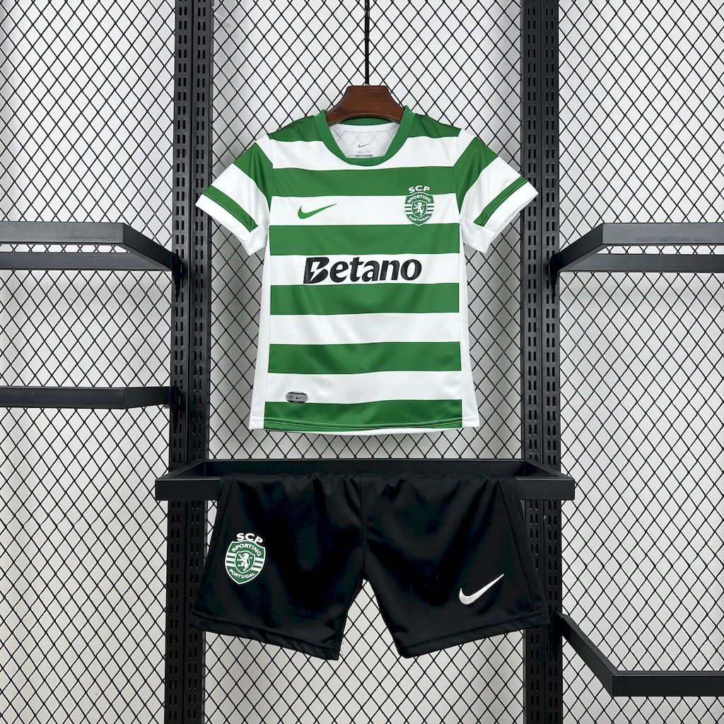 2025060613390443.jpg Kids Sporting CP 2025/26 Home Kit - Image 1