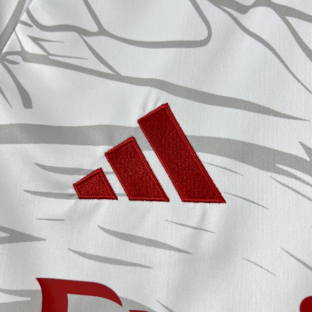 202506191526424.jpg Mens Benfica 2025/26 White concept version Jersey - Image 6