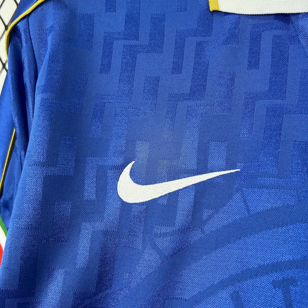 2025061915272677.jpg Retro Italy 1995 Home Jersey - Image 9