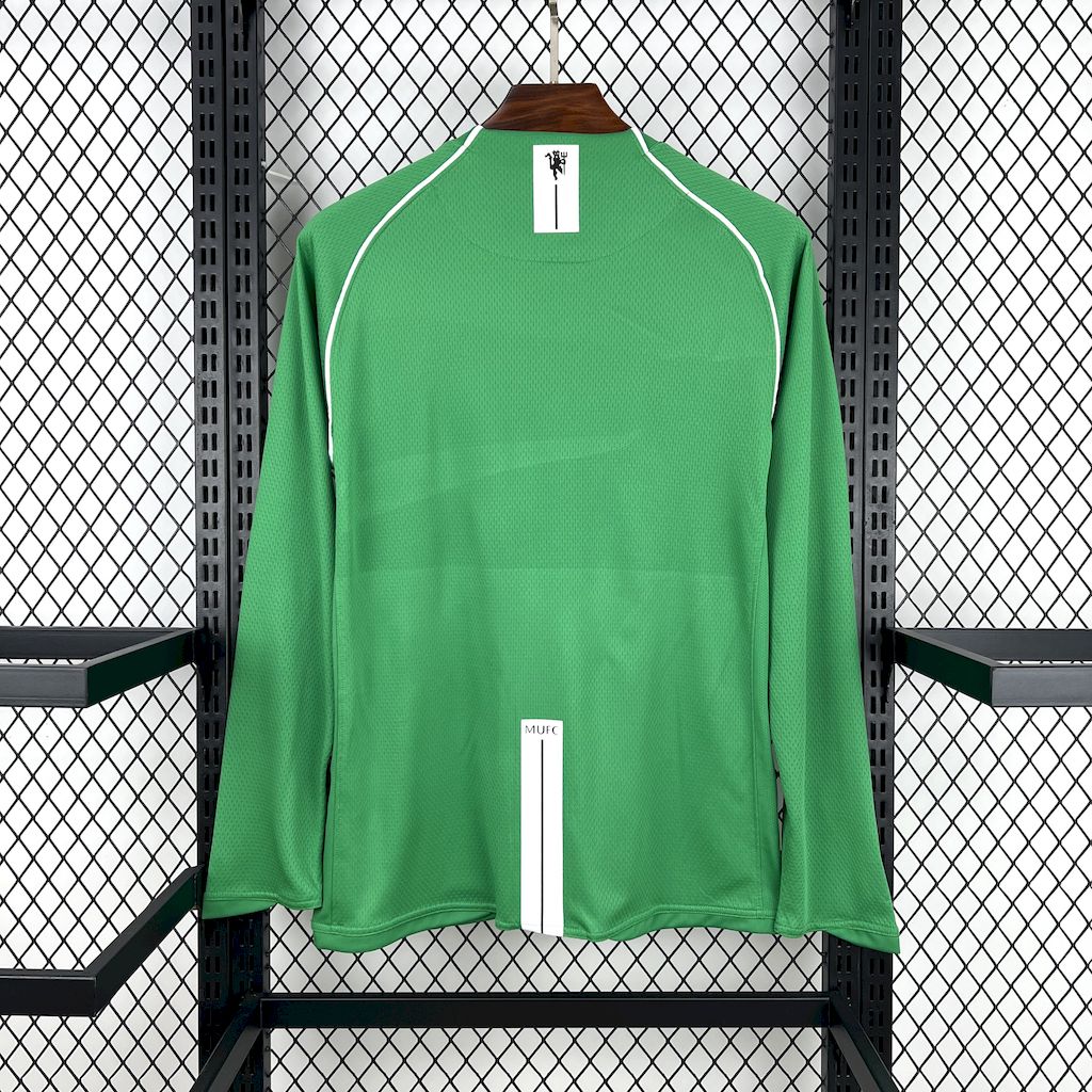 2025061915281433.jpg Retro Manchester United 2007/08 Goalkeeper  Long Sleeve Jersey - Image 2