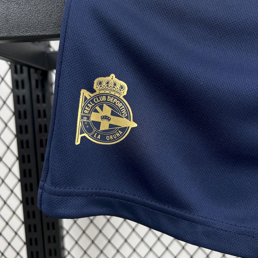 2025062019240670.jpg Kids Deportivo de La Coruna 2025/26 25th Anniversary Edition Kit - Image 6
